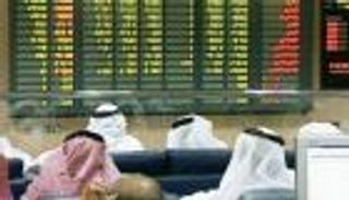 بورصات الإمارات وقطر تستهل الربع الثاني باللون الأحمر