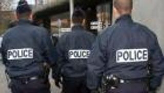 فرنسا تعزز قطاراتها برجال أمن مسلحين في زي مدني