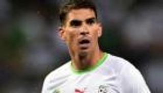 الجزائري مجاني يخضع للكشف الطبي في ليفانتي