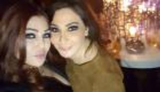 "سيلفي" إليسا وهيفاء وهبي تتوج تصالحهما في باريس