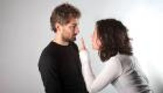 فيديو..انتقام الزوجات..تجريس وتغريم وحرق 