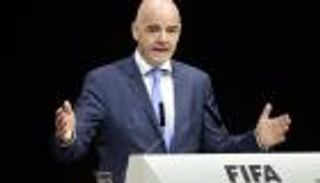 الفيفا ينفي وجود أي إجراءات قانونية بحق إنفانتينو