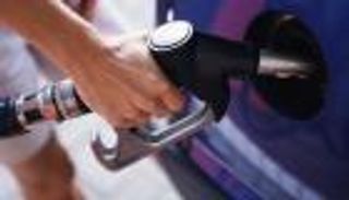 السعودية ترفع أسعار الوقود والغاز اعتبارًا من اليوم