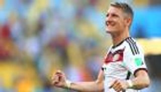 الماكينات تستعين بالقائد شفاينشتايجر أمام إنجلترا وإيطاليا