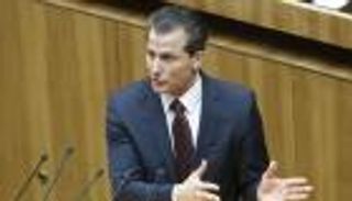 نائب نمساوي: اللاجئون مثل الإنسان البدائي