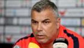 مدرب الأهلي الإماراتي: الفوز على العين لا يعني حسم الدوري