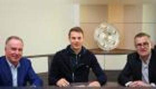 نوير يحرس مرمى البايرن حتى 2021