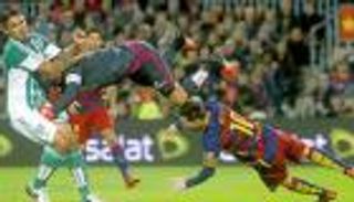 ميسي بطل أغرب ركلة جزاء في نهاية 2015