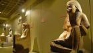 سور حجري لمدينة فرعونية ترجع لفترة غزو الهكسوس لمصر