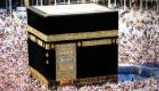 كسوة الكعبة.. أطهر بقاع الأرض تتزين للحجاج 