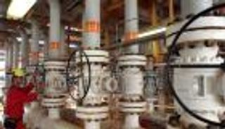 إنتاج إيران من النفط يرتفع إلى 3.85 ملايين برميل