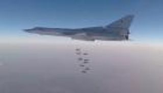 حلب تئن.. والقاذفات الروسية تثير أزمة.. والأردن تعالج طفلا سوريا