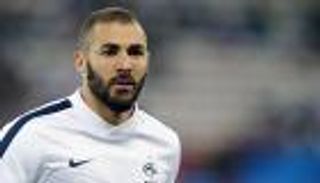 4 أزمات تدفع بنزيمة إلى المجهول