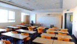 360 ألف طالب في 450 مدرسة بـ