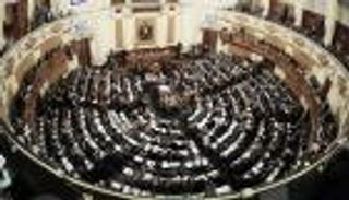 البرلمان المصري يطالب باستثناء الإماراتيين من تأشيرة الدخول