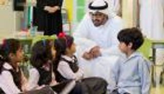 هاشتاق #مدرستي_سعادتي.. الإمارات تحتفل بالعودة إلى المدارس 