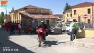 بالفيديو.. الدراجات النارية للبحث عن ضحايا زلزال إيطاليا