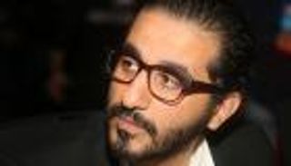 وفاة "سائق كرفان" فيلم أحمد حلمي الجديد بشرم الشيخ