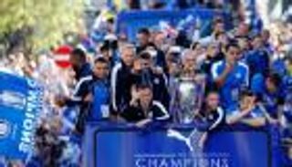 ليستر يبدأ الدوري الإنجليزي أمام هال وأرسنال يصطدم بليفربول