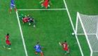 عارضة البرتغال تحرم فرنسا من هدف البطولة في الوقت القاتل