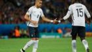 باييه: بوجبا وجريزمان أهم مني في فرنسا