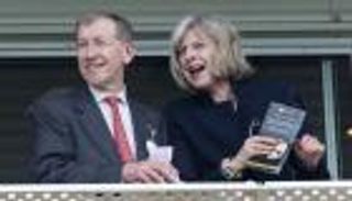 فيليب ماي.. ظل