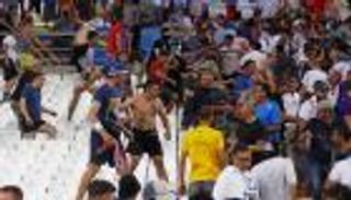 الاتحاد الأوروبي يفتح تحقيقا ضد روسيا بسبب شغب جماهيرها