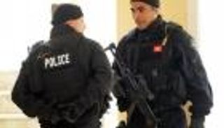 تونس تعتقل 37 إرهابيا خططوا لهجمات انتحارية