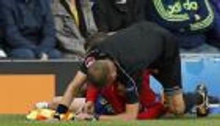 موراتا يعرقل الحكم المساعد خلال مواجهة التشيك