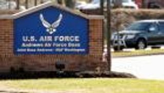 إنذار كاذب بوجود قنبلة يغلق قاعدة جوية أمريكية مؤقتا