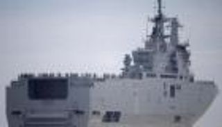 إنفوجراف.. تعرف على أول حاملة مروحيات تنضم للجيش المصري 