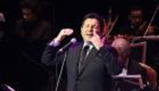 بالفيديو.. "رمضان كريم يا حلب" تبكي هاني شاكر