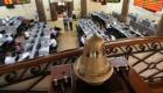 بورصة مصر تحول خسائرها إلى مكاسب بدعم العرب