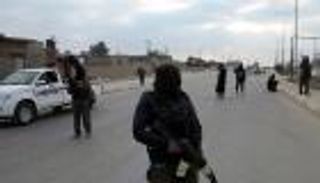 تركيا والتحالف يهاجمان أهدافًا داعشية بسوريا ومقتل 27 إرهابيًّا