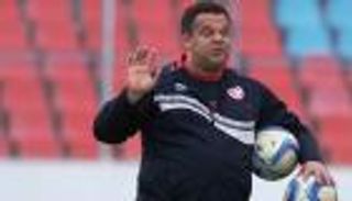 النتائج السيئة تطيح بالكنزاري من الملعب التونسي