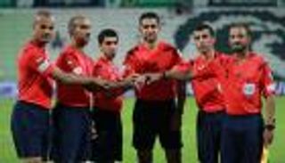 قضاة ملاعب الإمارات يعسكرون في ألمانيا