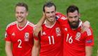 موقعة روسيا بداية أو نهاية ويلز مع المجد الأوروبي