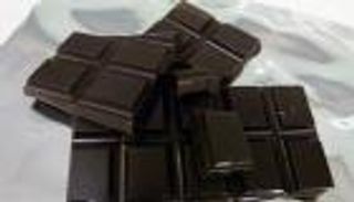 وداعًا لألواح الحلوى.. الشوكولاتة أفضل مصدر للطاقة