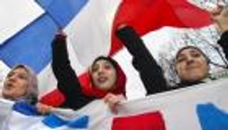 طلاب يطلقون "يوم الحجاب" بمعهد فرنسي .. فبم رد السياسيون؟ 