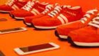 بالفيديو.. أحذية ذكية ستجعل رحلتك السياحية أسهل وأمتع 