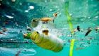 انتبه.. ملابسك تسمم محيطاتنا وغذاءنا