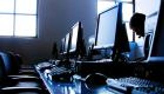 ماليزيا: مخربون يستهدفون نظم الكمبيوتر الخاصة بسلطات الهجرة