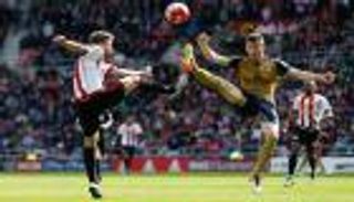 أرسنال يواصل التخبّط ويمنح هدية لسندرلاند المتعثر 