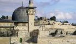 محيط الأقصى يتحول لثكنة عسكرية إسرائيلية