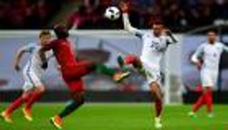 سمولينج يقود إنجلترا لفوز باهت على البرتغال