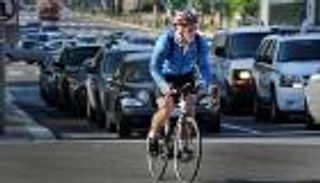 تقنية جديدة لضبط السيارات التي تقترب من الدراجات بكندا