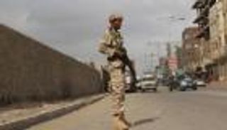 عدن اليمنية تواجه الإرهاب بحظر قيادة الدراجات النارية