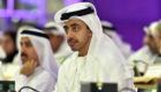 عبدالله بن زايد يشارك في ملتقى سفراء ورؤساء البعثات الإماراتية