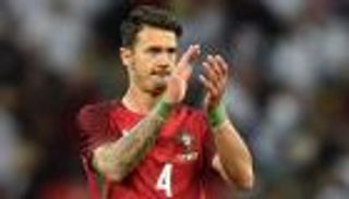 فونتي مدافع البرتغال يتطلع لفرصة جديدة أمام بولندا