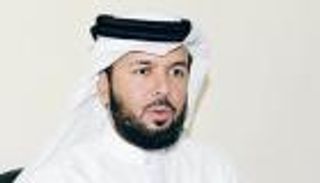 القارئ خليفة الطنيجي..صوت إماراتي عذب حاز إعجاب العالم